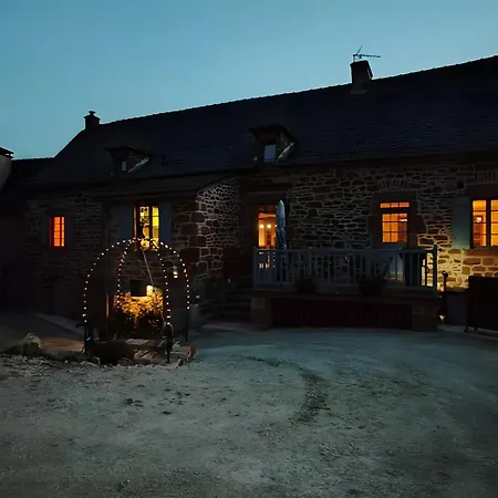 Sans Chichi Et Table Bed and Breakfast