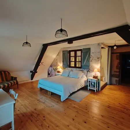 Bed and Breakfast Sans Chichi Et Table Escandolieres